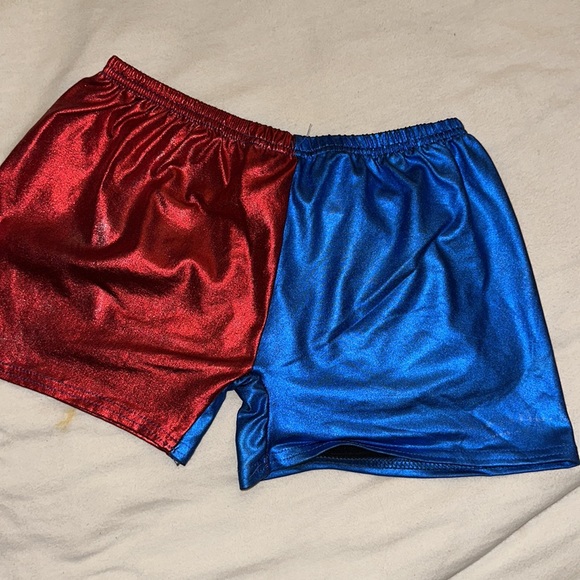 Harley Quinn costume shorts - Picture 7 of 8